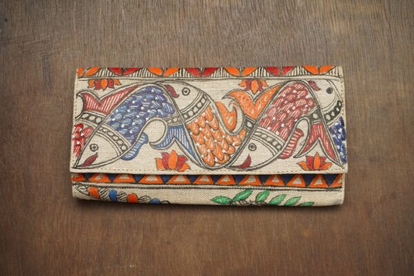 VAIDEHI HAND PAINTED CLUTCH BAG MATERIAL:-JUTE SIZE:- 9.5"x5"